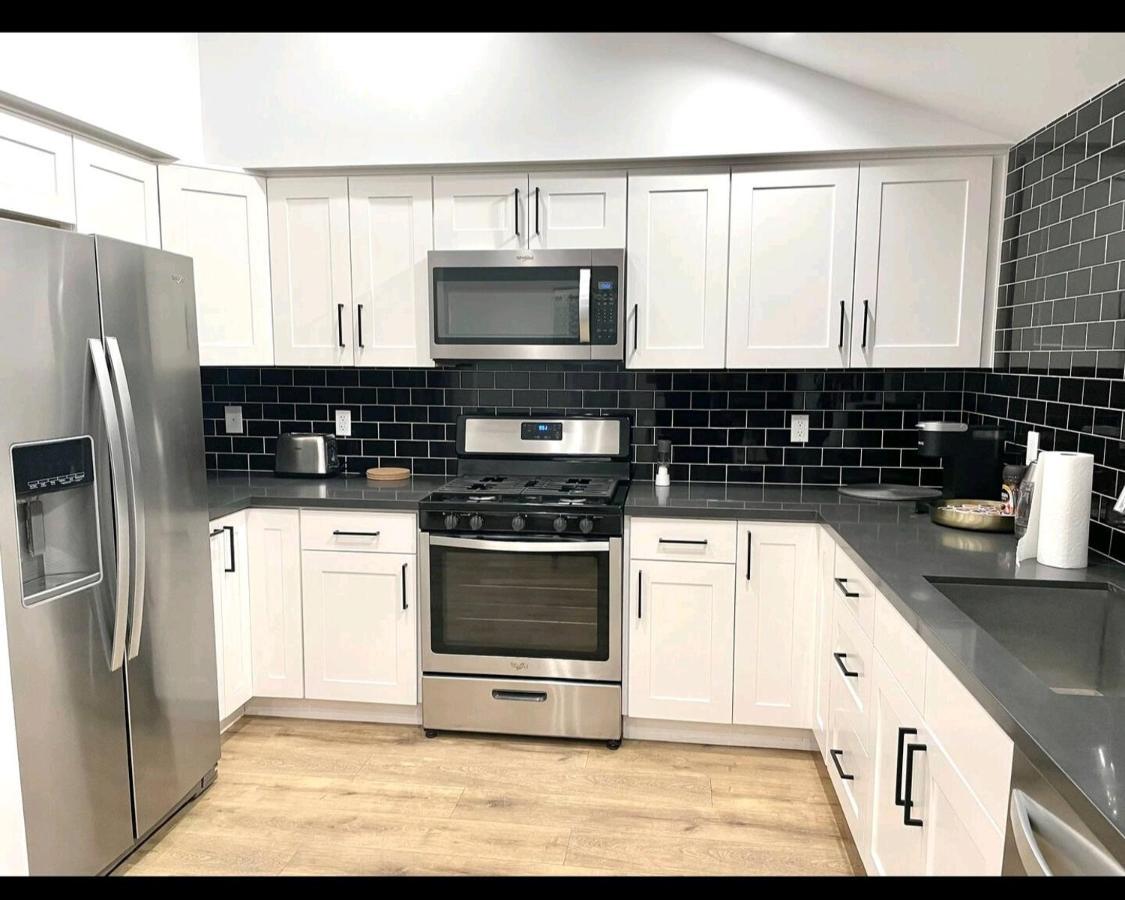Gated Private House With Own Parking Sherman Oaks لوس أنجلوس المظهر الخارجي الصورة
