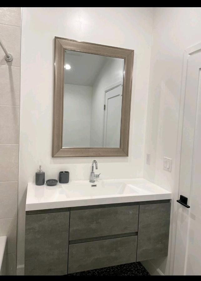 Gated Private House With Own Parking Sherman Oaks لوس أنجلوس المظهر الخارجي الصورة