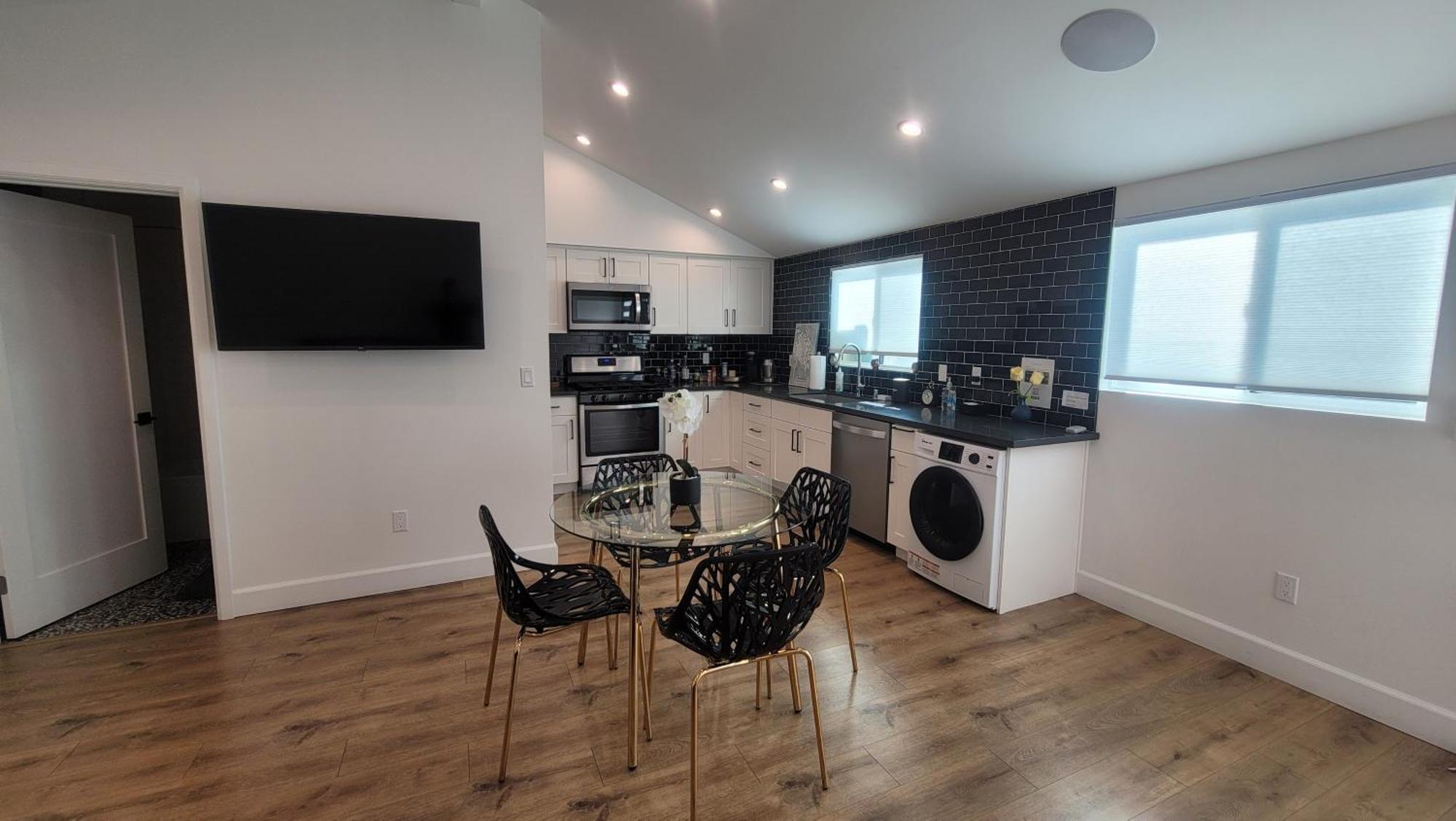 Gated Private House With Own Parking Sherman Oaks لوس أنجلوس المظهر الخارجي الصورة