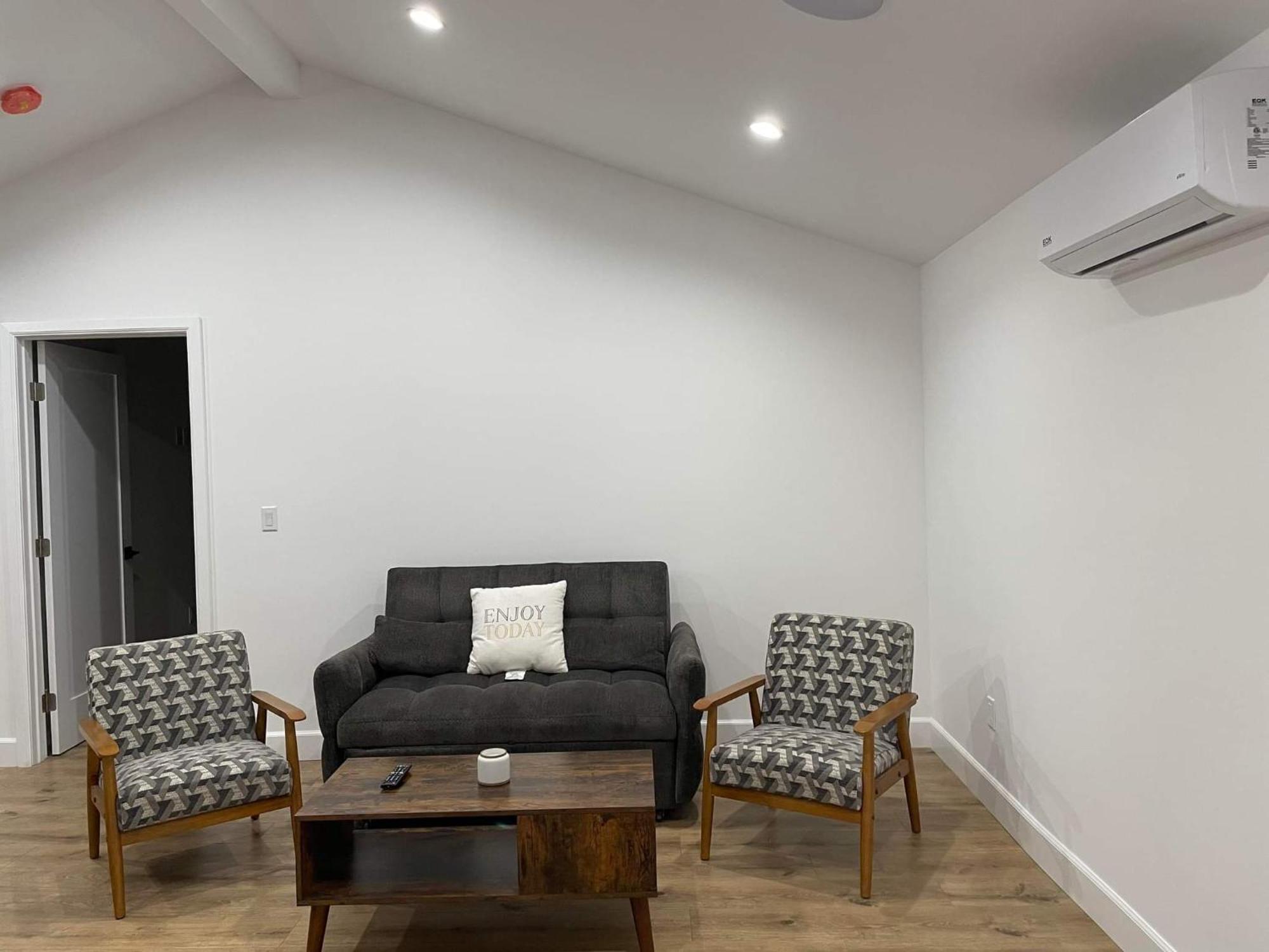 Gated Private House With Own Parking Sherman Oaks لوس أنجلوس المظهر الخارجي الصورة
